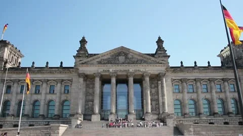 Frontal view of the reichstag in berlin Stock Footage 11017673