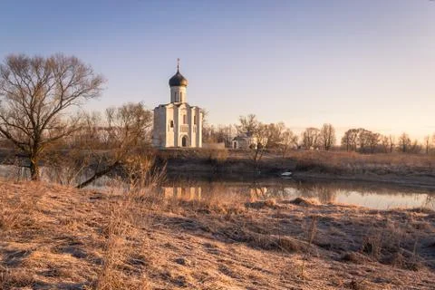 The frost on the grass blazes in the rays of the cold, blooming sun, beauti.. Stock Photos