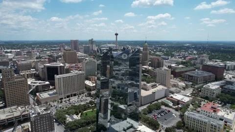 Frost Tower Flyover 스톡 동영상 208953917