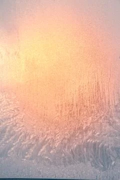 Frostwork. Decorative ice crystals on a window Foto stock