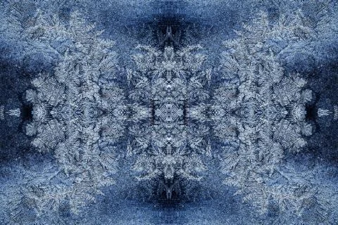 Frosty natural pattern on winter window, glass and Painting effect. Illustrazione stock