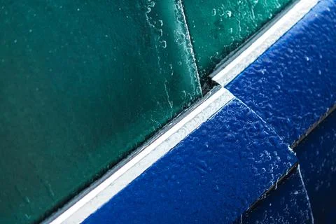 Frozen Car Door Opening Problem 스톡 사진