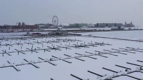 Frozen cold Chicago harbor HD Stock Footage 148434722
