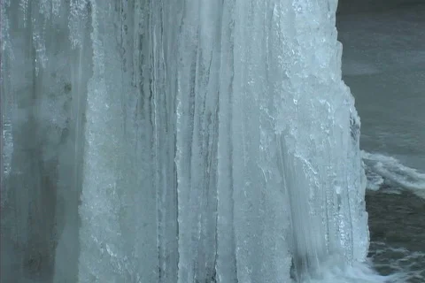 Frozen fountain Stock-Footage 306497