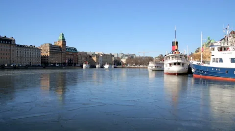 Frozen harbor Stock Footage 41469493