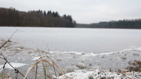 Frozen lake, small snow Stockbeeldmateriaal 84641978
