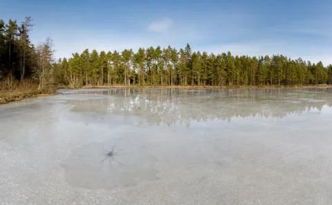 Frozen lake in winter Foto stock
