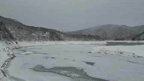 Frozen river with bridge 動画素材 231735937