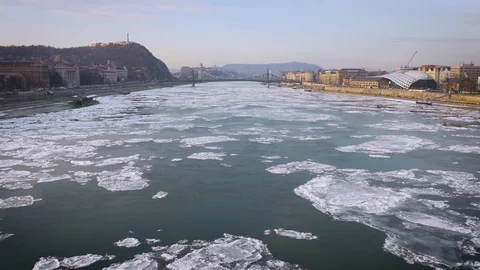 Frozen river 스톡 동영상 71841328