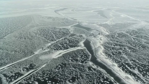 The frozen river from the height of the bird's flight 動画素材 72511128