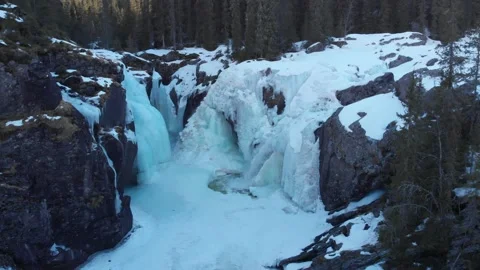 Frozen Rjukandefoss waterfall Stock Footage 176973111