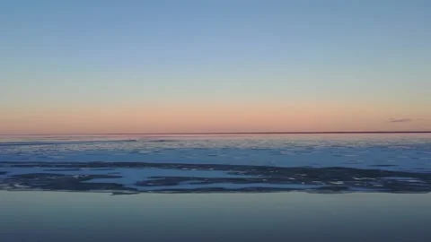 Frozen sea 動画素材 168884132