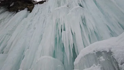 Frozen waterfall blue ice formations, Minnehaha Falls Video stock 146668757