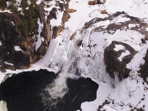 Frozen waterfall Stock-Footage 73957125