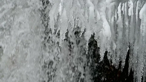 Frozen waterfall. Video stock 122311060