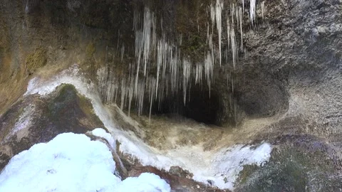 Frozen waterfalls 库存影片 161310570