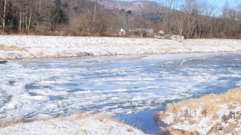 Frozing over river han held video of extreme cold weather Stock Footage 262001913