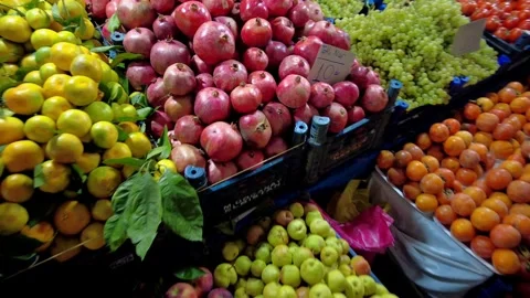 Fruit and vegetable market Stock Footage 240573445