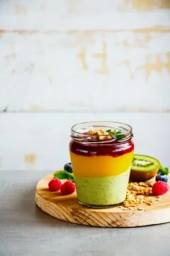 Fruit layered smoothie Foto stock