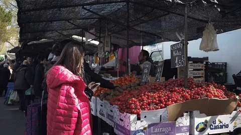 Fruit market Stock-Footage 126369974