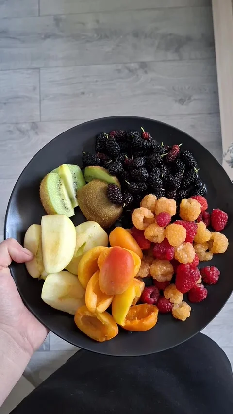 Fruit on a plate Stock Footage 341424047