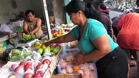 Fruit trader Stock Footage 320472372