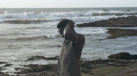 Frustrated guy shouting at the beach area 02 Video stock 67556395