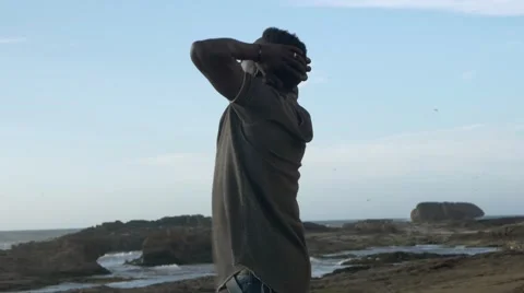 Frustrated guy shouting at the beach area 03 Video stock 67556447