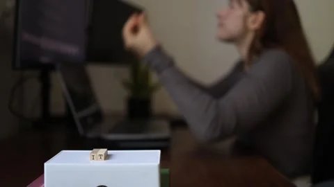Frustrated woman learning tech Stock Footage 337570562