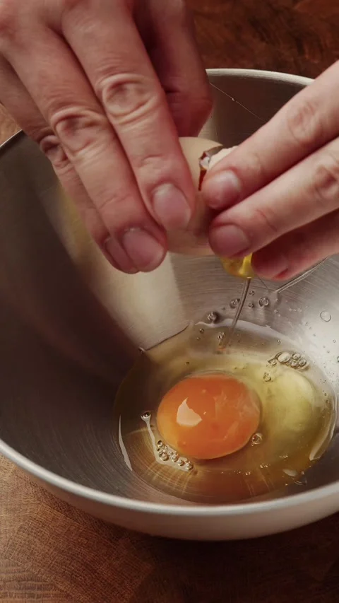 Fry eggs in the morning Stock Footage 239031694