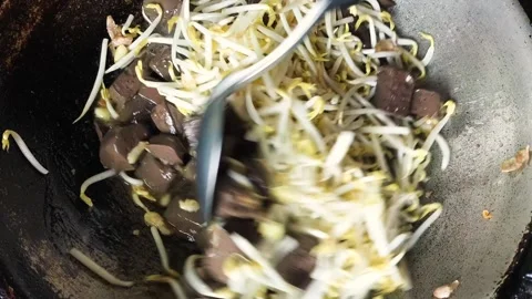 Fry hen blood with long bean Video stock 343366403