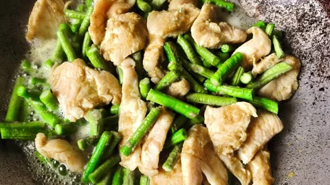 Fry long bean Vídeo Stock 339563526