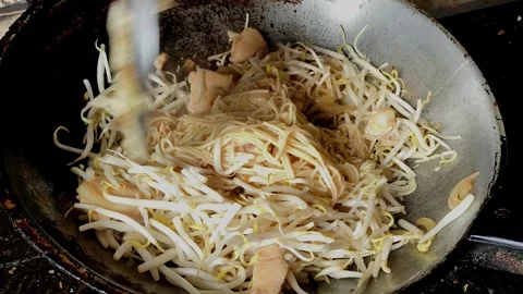 Fry noodle chic bean sprout Vídeo Stock 341471664