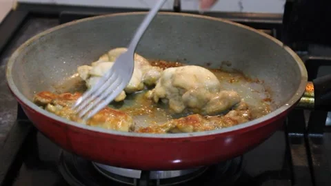 Fry in a pan Stock Footage 336209402