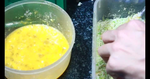 Fry shrimp with eggs, flour and cooking oil Stock Footage 308353772