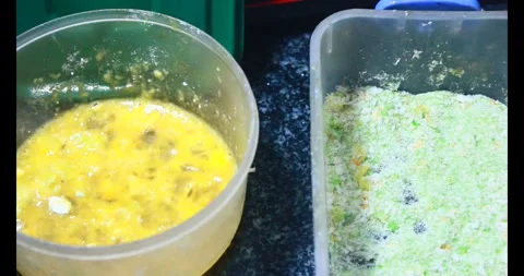 Fry shrimp with eggs, flour and cooking oil Stock-Footage 308367358