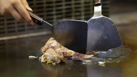 Fry shrimp in  shell on  grill 스톡 동영상 74358125