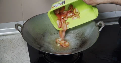 Fry tomato Video stock 141198205