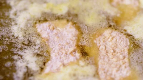 Frying chicken nuggets Macro close up Vídeos de archivo 152646644