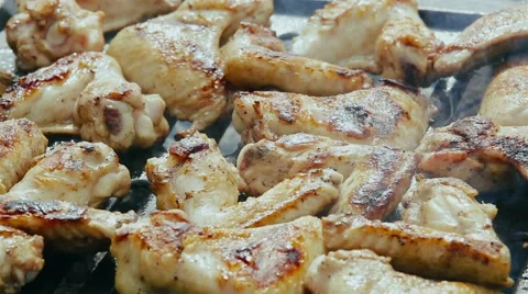 Frying chicken wing Video stock 62132665