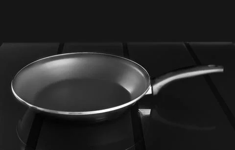 Frying pan with blurred background Foto stock