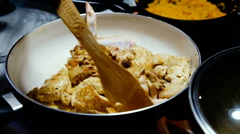 Frying pan chicken Stock Footage 62971499
