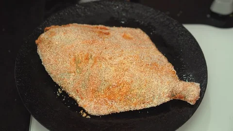 Frying Pomfret Fish in a Pan 4K Part1 Video stock 120725451