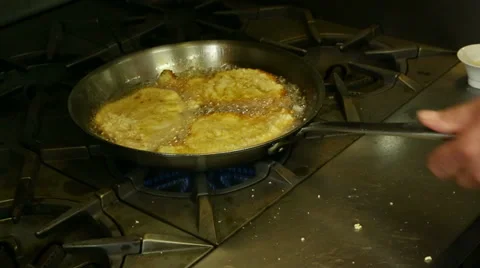 Frying Schnitzel Stock-Footage 33229773
