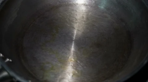 Frying seafood on the hot pan Video stock 68316696