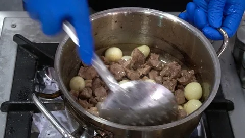 Frying Vegetables And Beef Meat. Video stock 105876833