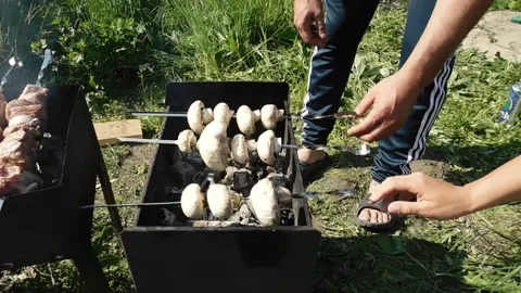 Frying_champignons Stock Footage 131819651