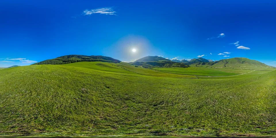 Full 360 Degree Equirectangular Panorama of Rolling Green Hills in Kyrgyzstan Stock-Fotos