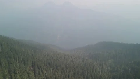 Full 360 Degree Pan of Hazy, Smoky Hills from Forest Fires 库存影片 224770957