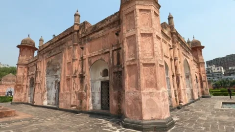 Full angle view of Lalbagh kella which is built by Mughal  Empire Stock Footage 280451354